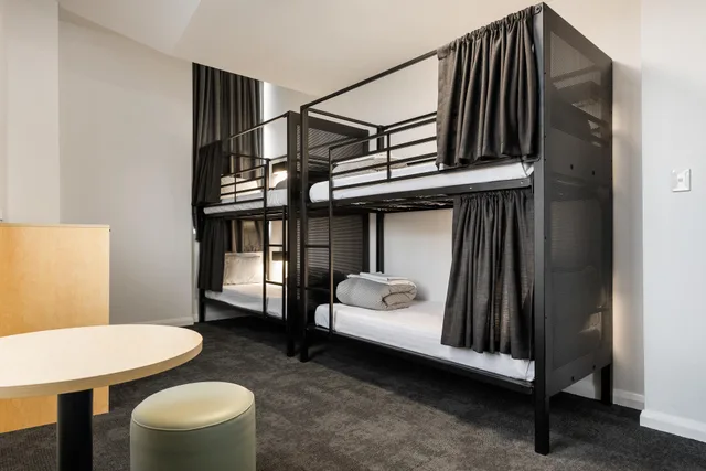 سكن مشترك مختلط بأربعة أسرّة، YHA Sydney Central 2/2