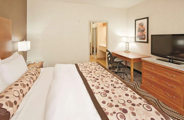 Suite, King Bed, La Quinta Inn and Suites by Wyndham Idaho Falls/Ammon 3/4