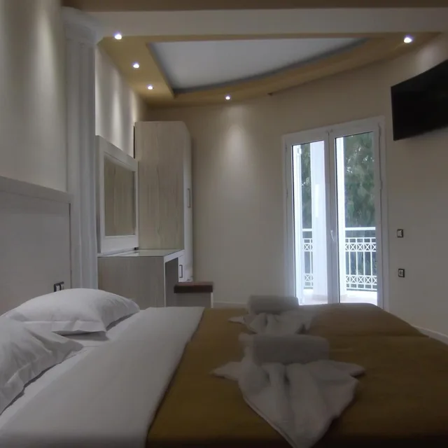 جناح ديلوكس بجاكوزي، Hotel Mariana Laganas 1/3