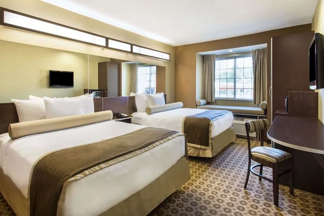 غرفة قياسية بسريرين كوين لذوي الإعاقة، Microtel Inn and Suites By Wyndham Pearl River /Slidell 4/10