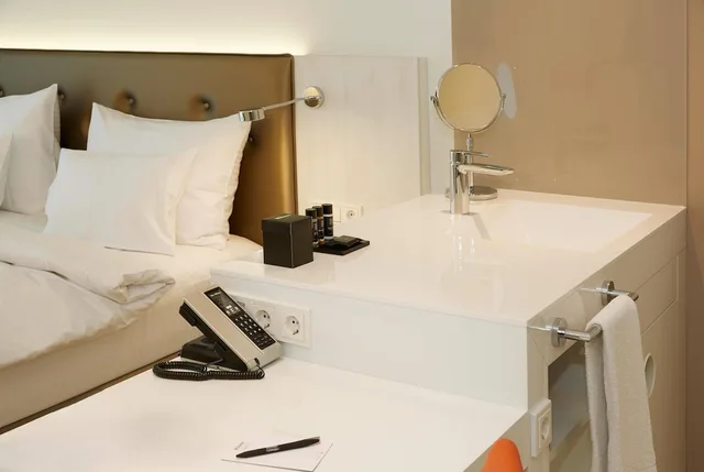 غرفة قياسية بسرير مزدوج، elaya hotel kleve, Trademark Collection by Wyndham 2/2