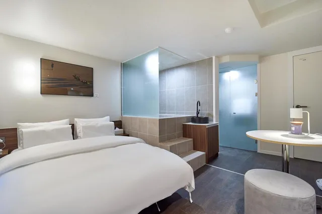 Spa, Double Bed، Hotel Yaja Nampo Lotte 1/1