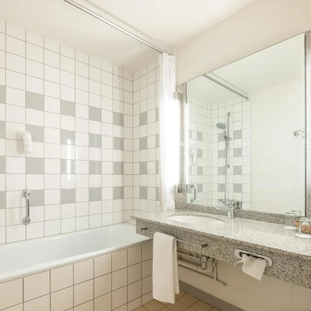 Superior, Double Bed, Courtyard View, Mercure Hotel Offenburg Am Messeplatz 7/8