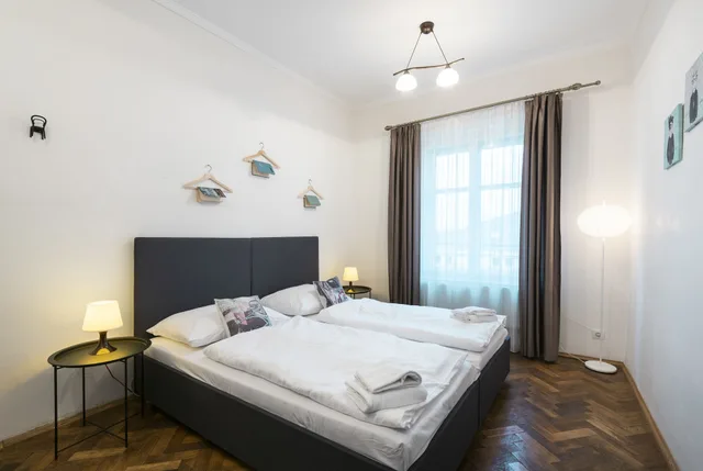 2 Bedrooms, Connecting, Apartment, 2 Bunk Beds, 3 Beds, Hybernska Apartments 2/10