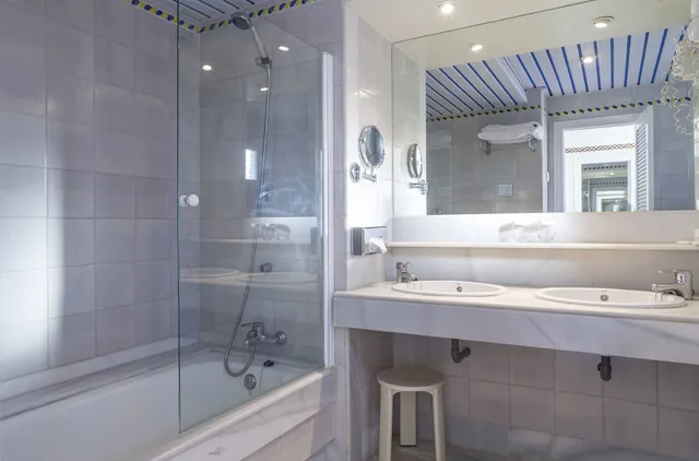 Standard, Twin Beds, Murphy Bed، Playa de La Luz 7/8