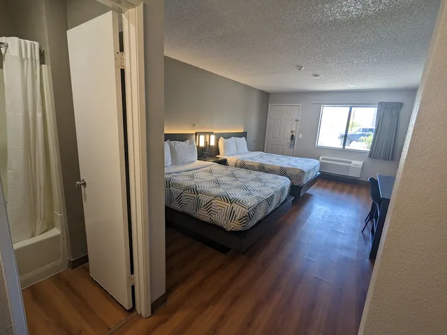 غرفة قياسية بسريرين كوين للمدخنين، Motel6 Kingman, AZ - Route 66 West 2/7