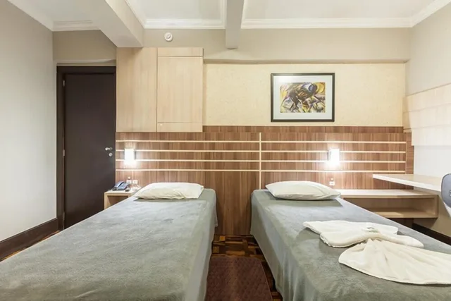 غرفة ديلوكس بسريرين منفصلين، Tri Hotel Criciuma 3/4