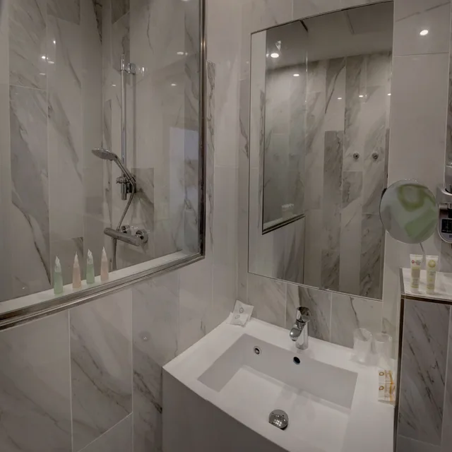 Exclusive, Twin Beds, Best Western Plus Hotel Comedie Saint-Roch 6/10