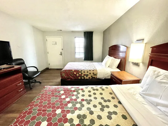 غرفة ديلوكس بسريرين مزدوجين للمدخنين، Red Carpet Inn Philadelphia Airport 1/7