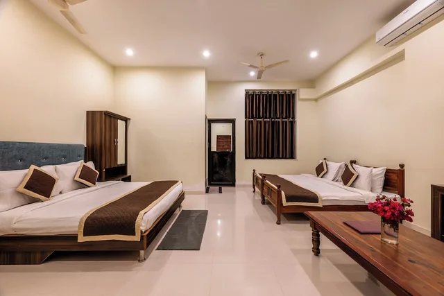 غرفة فاخرة بسرير كينج، THE COUNTRY SIDE RESORT 2/10