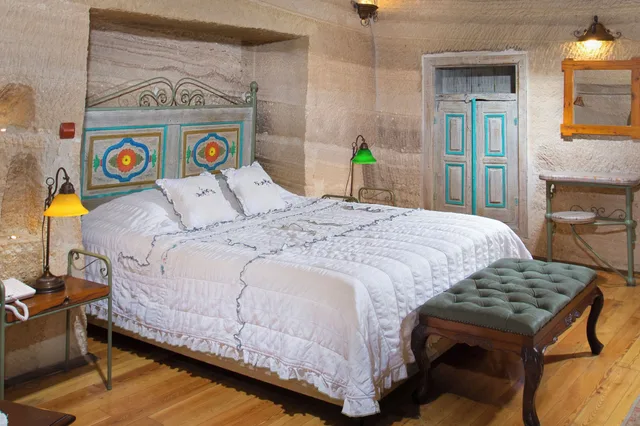 Cave, Superior, Suite, Queen Bed, Terra Cave Hotel 1/10