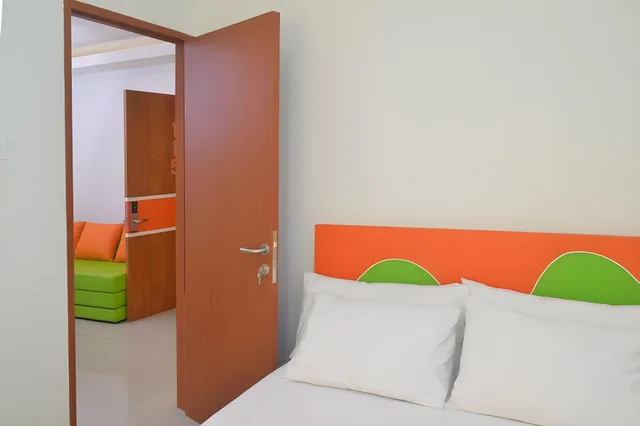 استوديو عائلي بسرير كوين، Titanium Express HomTel 1/1