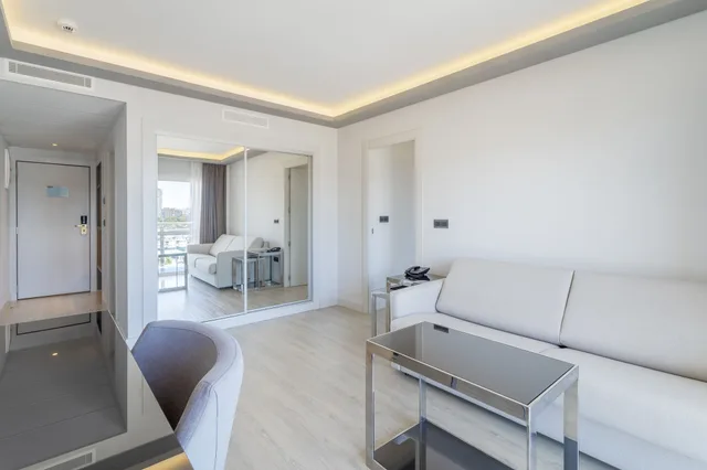 Junior Suite, Executive, Double Bed, Melia Alicante 9/10