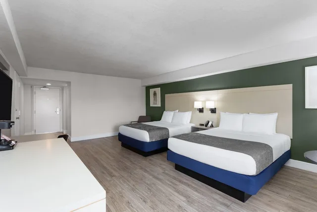Tower, 2 Queen Beds، Wyndham I-Drive Avanti Resort & Conference Center 1/10