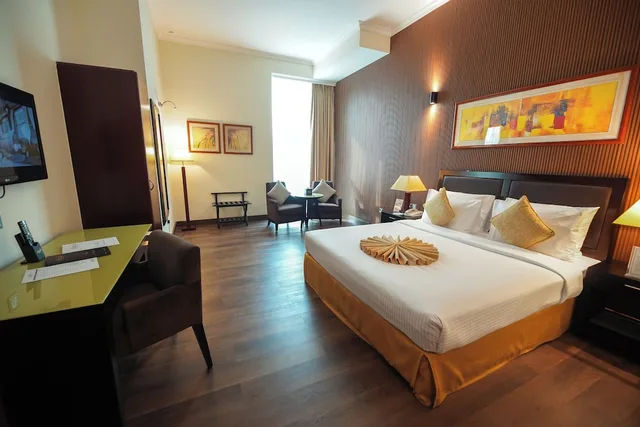 غرفة ديلوكس بسرير كينج لغير المدخنين، Villaggio Hotel and Resort Abu Dhabi 4/10