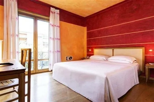 شقة، Hotel Firenze (ex Best Western) 1/1