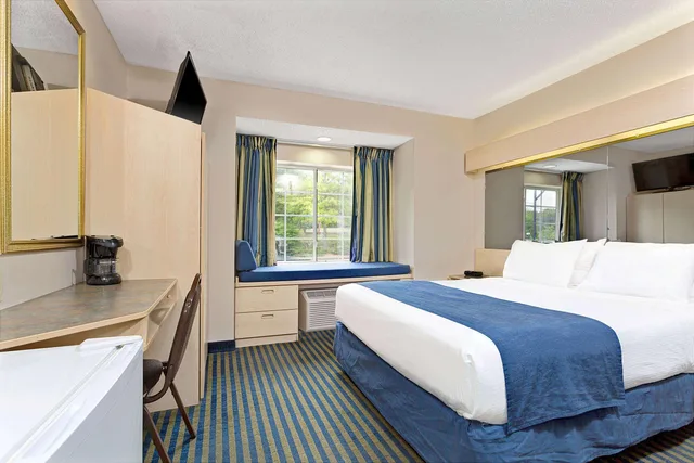 غرفة بسرير كوين لذوي الإعاقة، Microtel Inn Suites By Wyndham Florence Cincinnati Airport 2/2