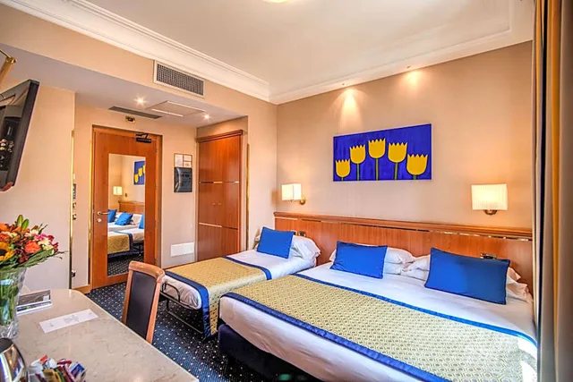 غرفة كلاسيكية ثلاثية، Diocleziano Hotel 2/8