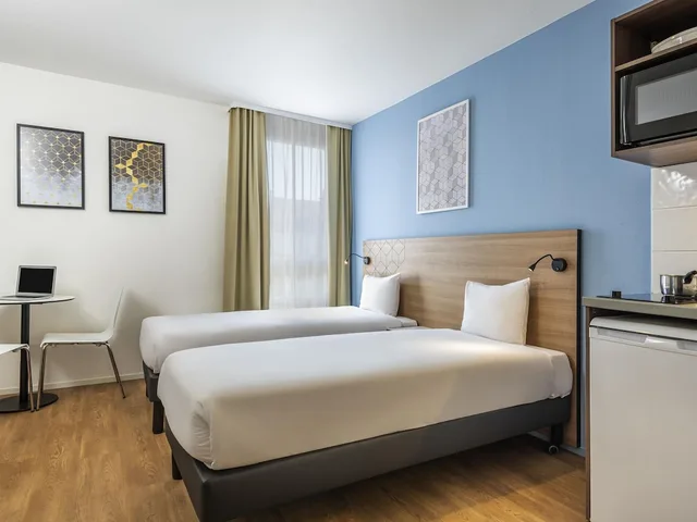 Studio, Twin Beds, Aparthotel Adagio Access Paris Quai d'Ivry 1/9