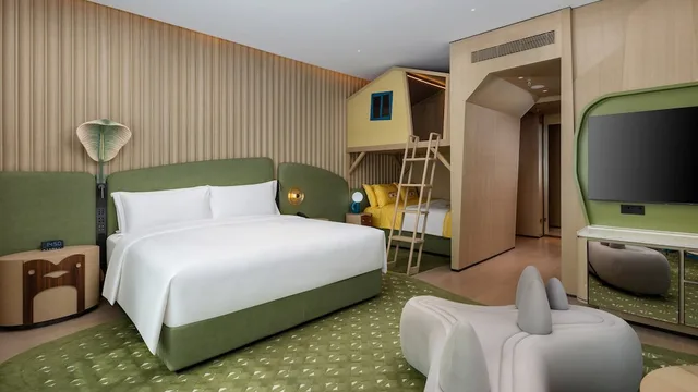 Kids Theme, Grand, King Bed, 2 Bunk Beds, Club Lounge Access, Accessible، Xiamen Sm City By Ihg 3/5