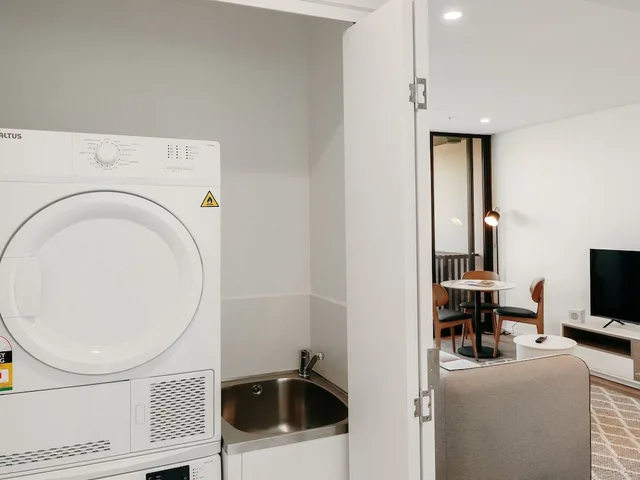 2 Bedrooms, Executive, Apartment, King and Twin Beds, 2 Bathrooms، Rambla at Perry House 3/3