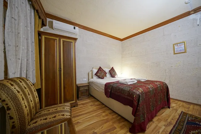 غرفة كومفورت ثلاثية بسرير كوين وسرير فردي، Arch Palace Hotel 3/9