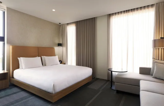 غرفة بسرير كينج في طابق مرتفع، Hyatt Place Melbourne Essendon Fields 2/4