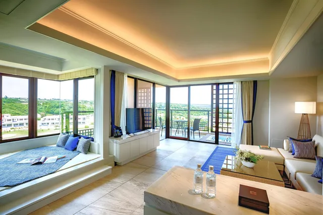 جناح جونيور بسريرين منفصلين مع أريكة، Hotel Shigira Mirage 1/1