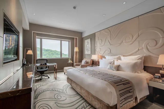 غرفة سوبيريور بسرير كوين بإطلالة على الجبل، Grand Pacific Hotel Ningbo 3/10