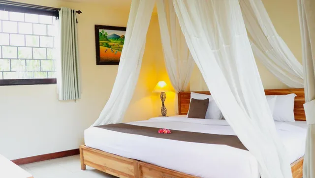 فيلا بمسبح خاص، Villa Jj And Spa Ubud 2/10
