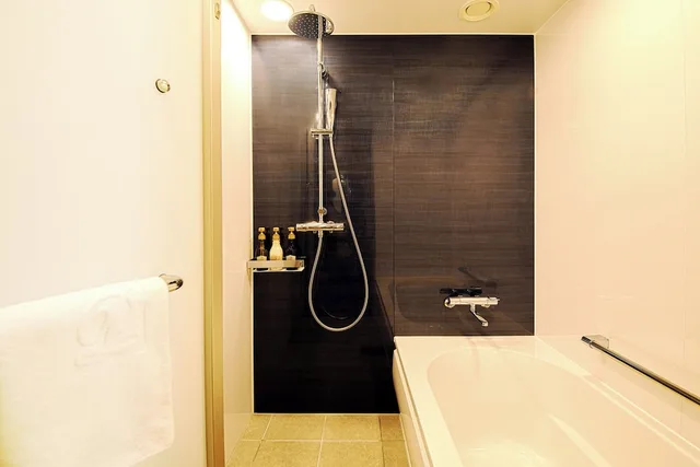 Skyline, Triple, 1 Double and 1 Single Bed, Canal Side، Nagoya Prince Hotel Sky Tower 4/4