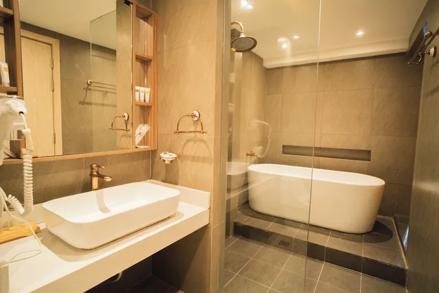 Rose, Loft, 1 Queen and 2 Double Beds، The Orchard Hotel Baguio 9/10