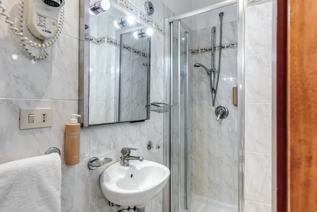 Room, Single, Hotel Sonya 18/20