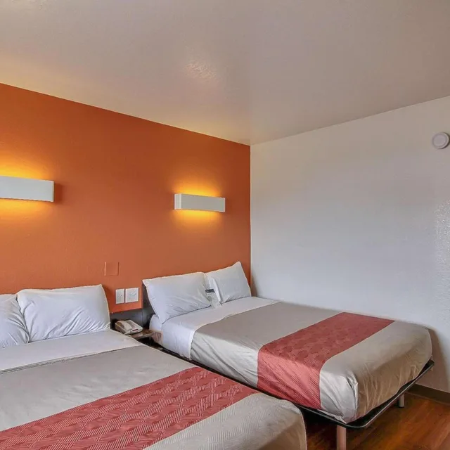 Room, Quadruple, Motel6 Buellton, CA - Solvang Area 1/5