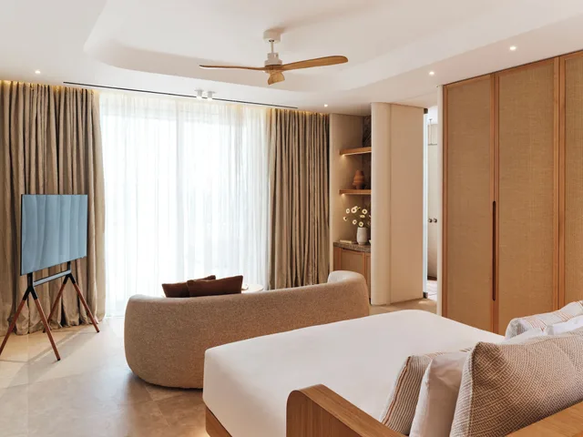Grand Coast, Suite, King Bed, Pool and Sea View, Sofa، The Coast Bill&Coo - Adults Only 1/3