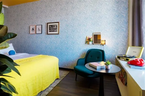 غرفة بسرير مزدوج أو سريرين منفصلين، Max Brown Hotel 7th District, part of Sircle Collection 2/2