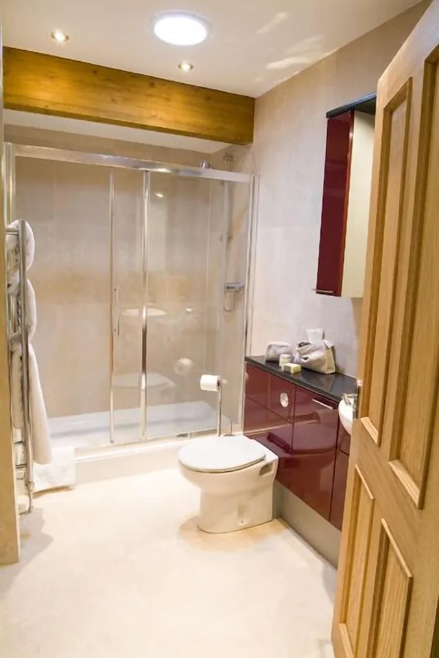 1 Bedroom, Luxury, Cottage, King Bed, Kitchen, Garden Area، Longlands Inn And Restaurant 9/10