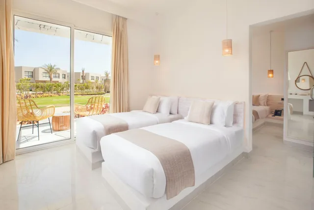 جناح عائلي سوبيريور بسرير كوين وسريرين منفصلين، SUNRISE Tanoak Resort 1/1