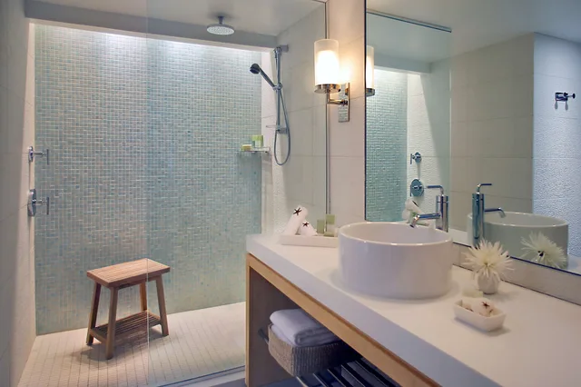Room, 2 Queen Beds, Hyatt Centric Key West Resort and Spa 5/7