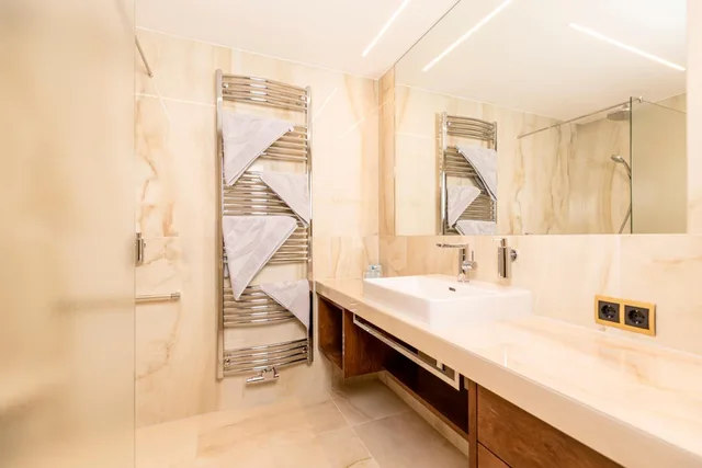 Room, Double Bed, Fun & Spa Hotel Strass 6/6
