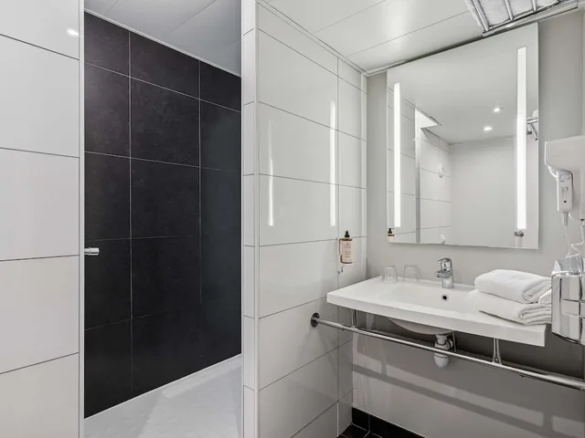 غرفة بريفيليج بسريرين منفصلين، Mercure Paris Porte D'orleans 7/10