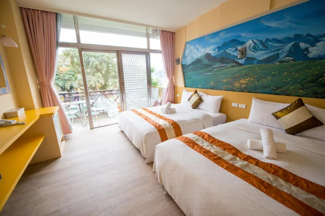 غرفة رباعية بسريرين مزدوجين بشرفة، Kenting Ding Jia Hotel 1/2