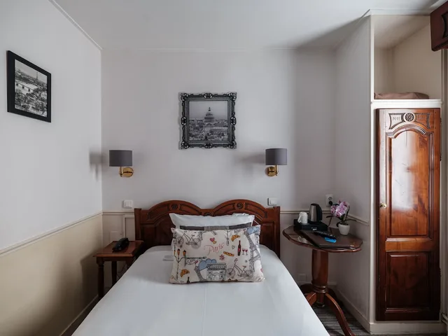 غرفة كلاسيكية مفردة، Minerve 4/5