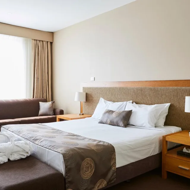 جناح، MORNINGTON HOTEL 1/4