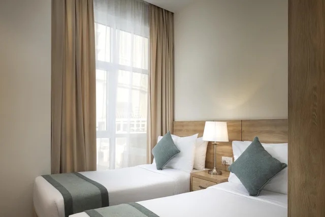 غرفة بسريرين منفصلين، فندق وورث إيليت(Worth Elite Hotel) 9/10