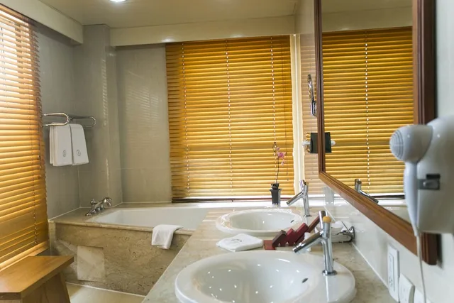Superior, Suite, King Bed, Lagoon View، Lagos Oriental Hotel 10/10