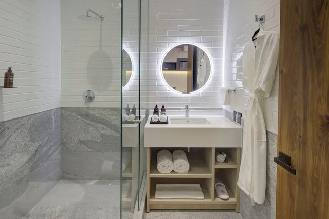 غرفة كلاسيكية بسرير كينج بشرفة، Vuestro Hotel Boutique 3/3