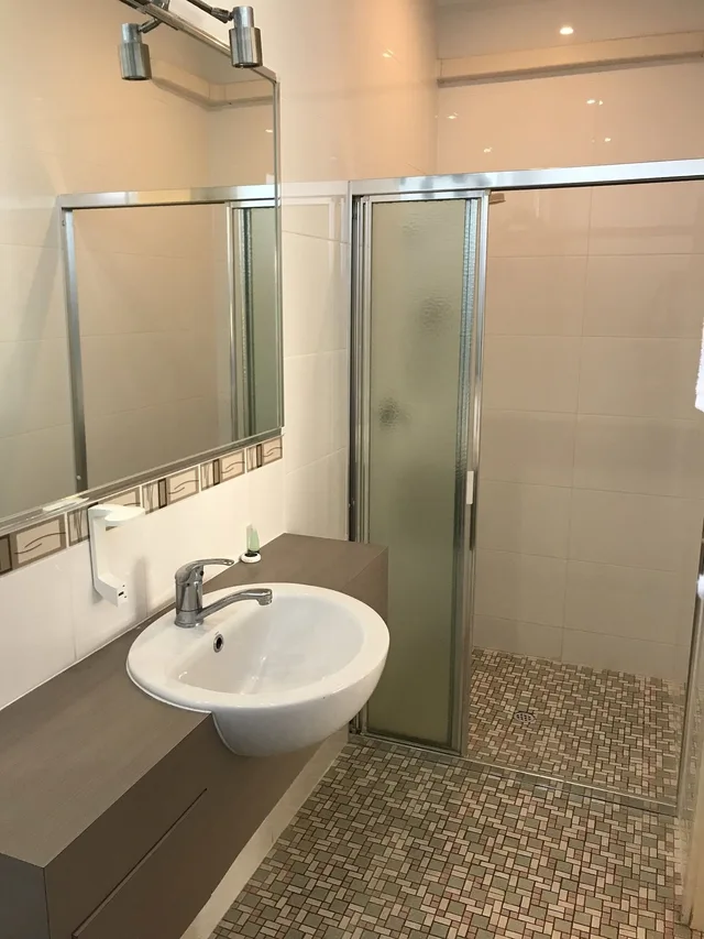 غرفة بسرير كوين وسرير فردي، Robetown Motor Inn And Apartments 5/5