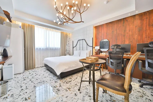 جناح، Ssan Motel Tongyeong 6/7