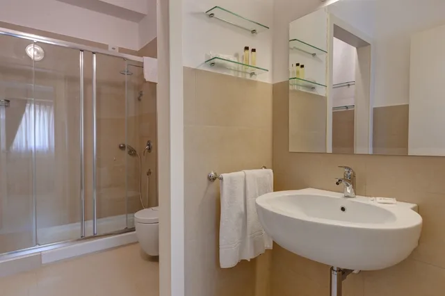 غرفة سوبيريور بسرير كوين بإطلالة على الحديقة، Hotel Parco Delle Fontane 6/8